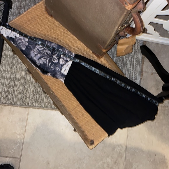 🛑SOLD🛑Show Me Your MuMu ✨NWT✨ Size S - Sexy Deep Plunge, Open Back Dress🌸! - Picture 11 of 13